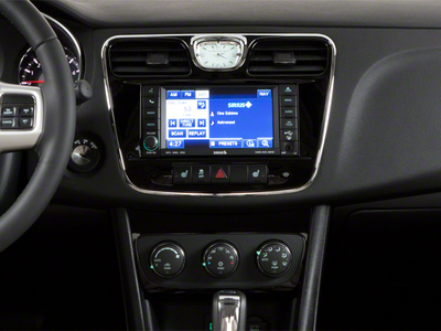 2013 Chrysler 200 Touring