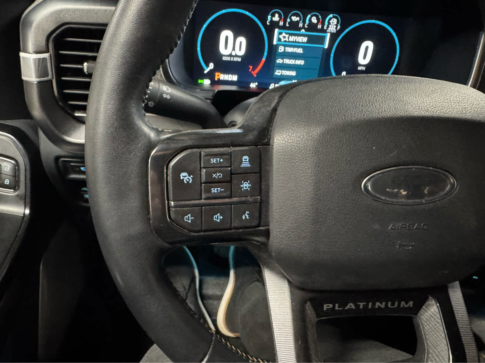 2022 Ford F-150 Platinum