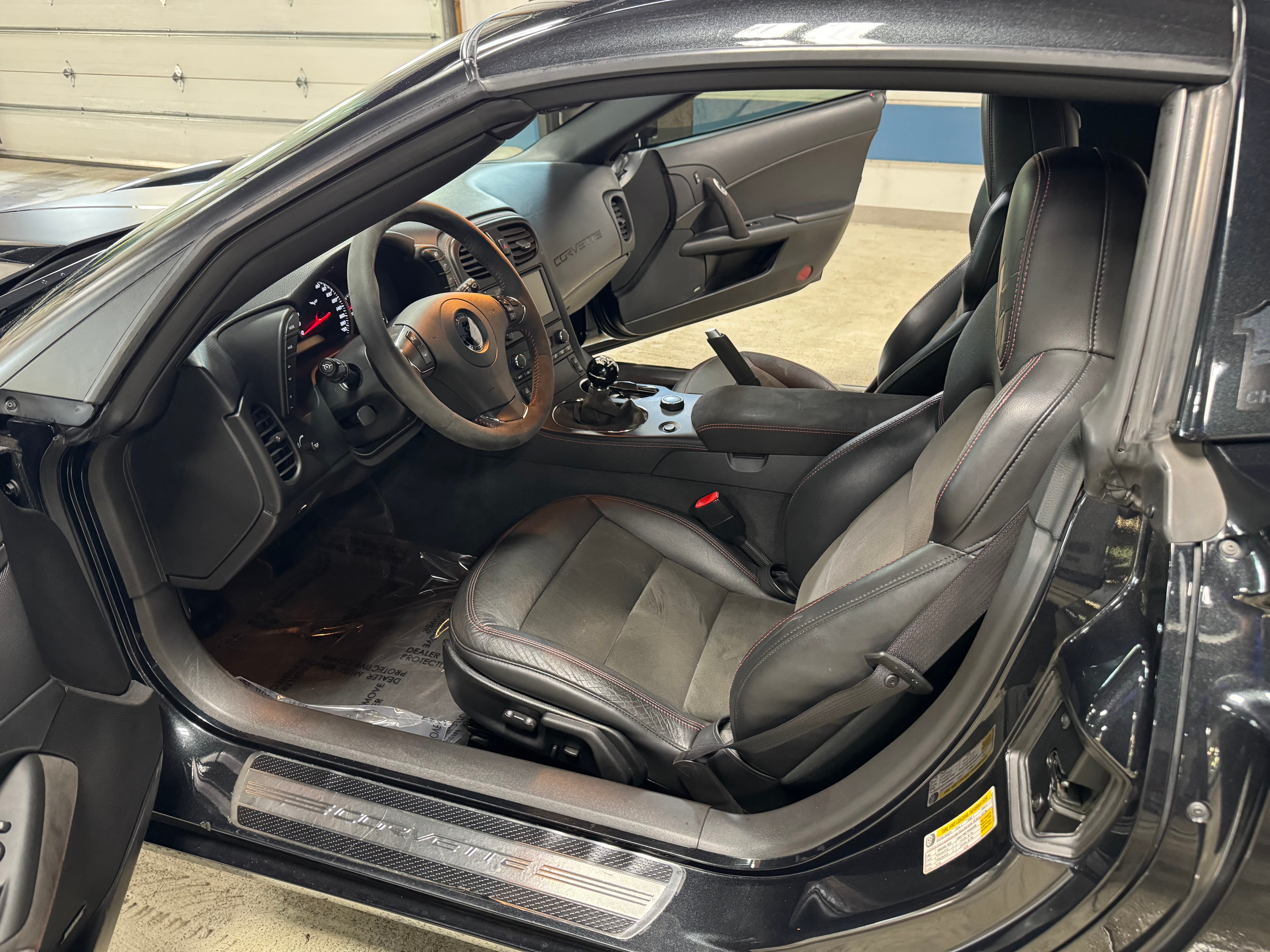 2012 Chevrolet Corvette w/3LT