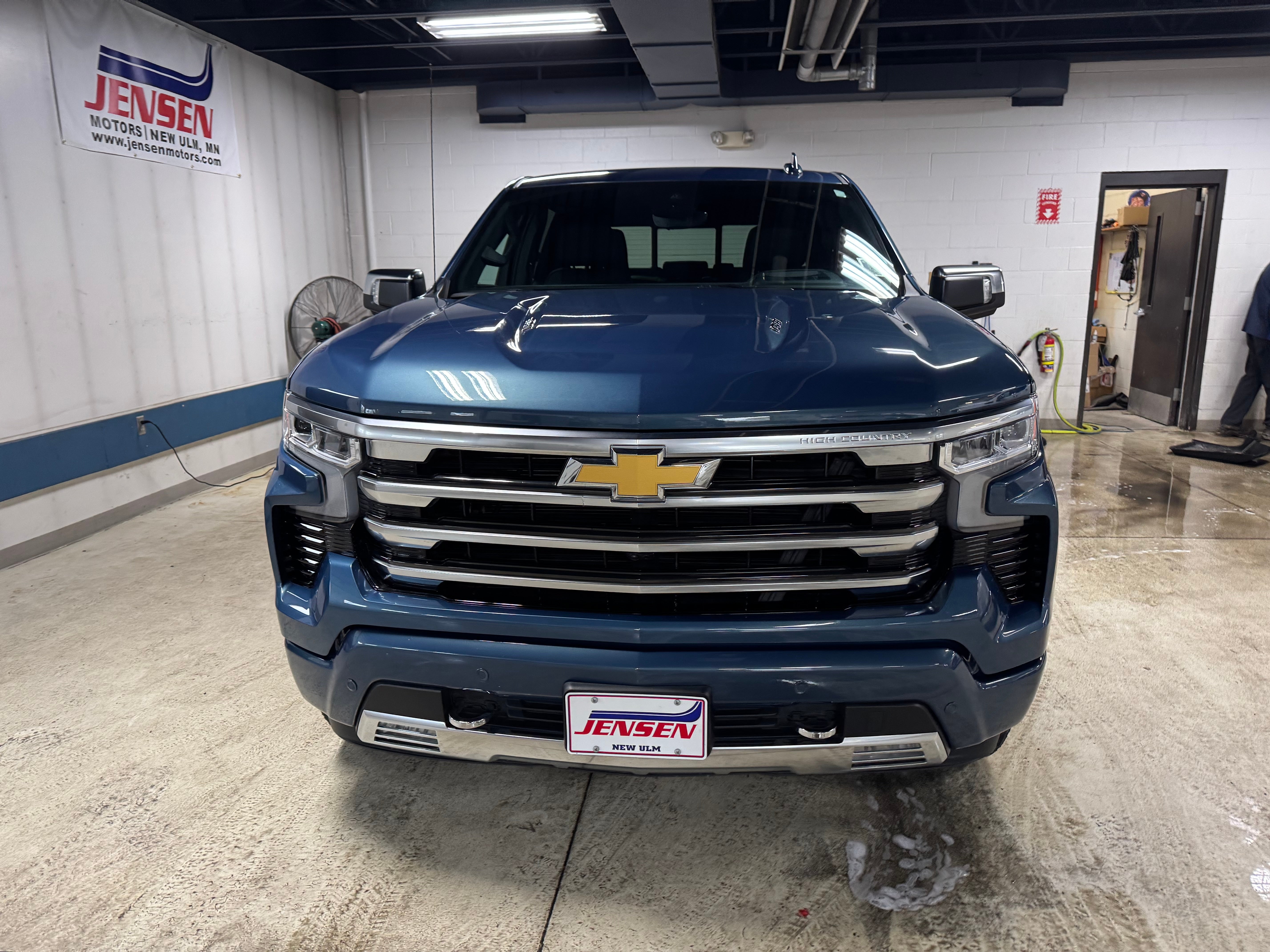 2024 Chevrolet Silverado 1500 High Country