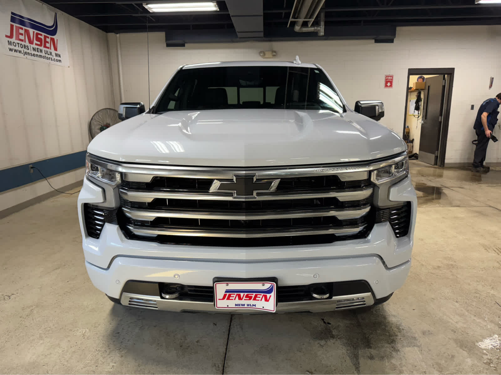 Certified 2026 Chevrolet Silverado 1500 High Country with VIN 1GCUKJED4TZ176045 for sale in New Ulm, Minnesota