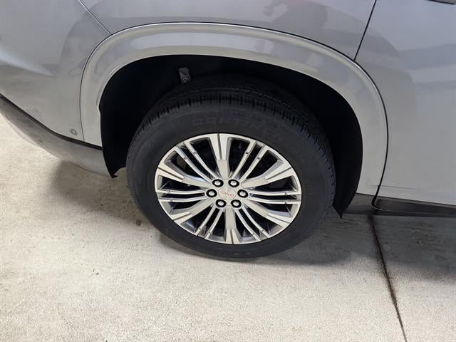 2027 GMC Acadia Denali