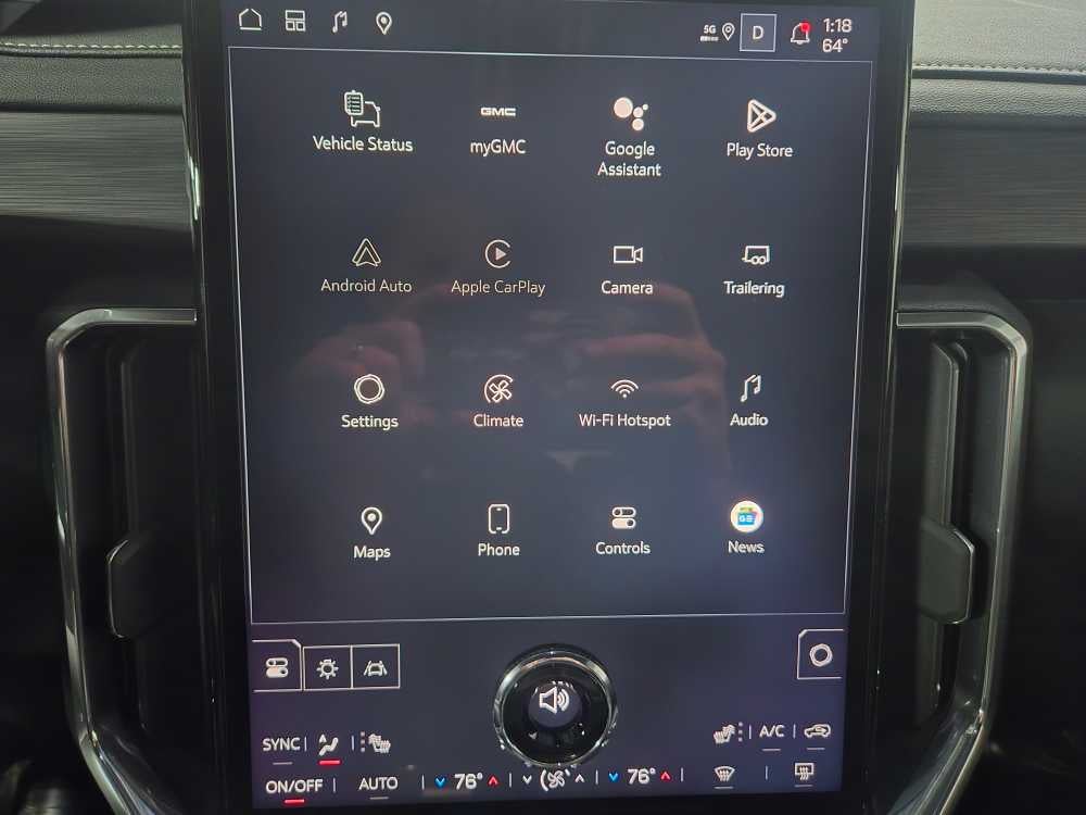 2026 GMC Acadia Elevation