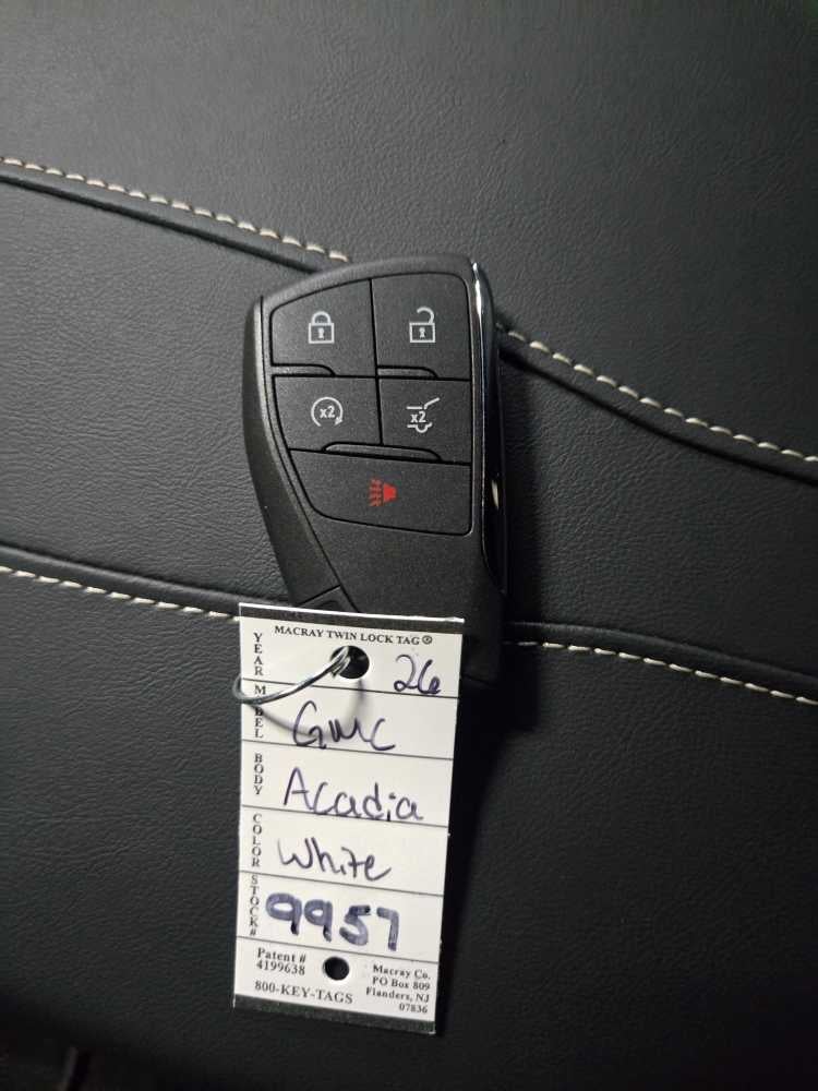 2026 GMC Acadia Elevation