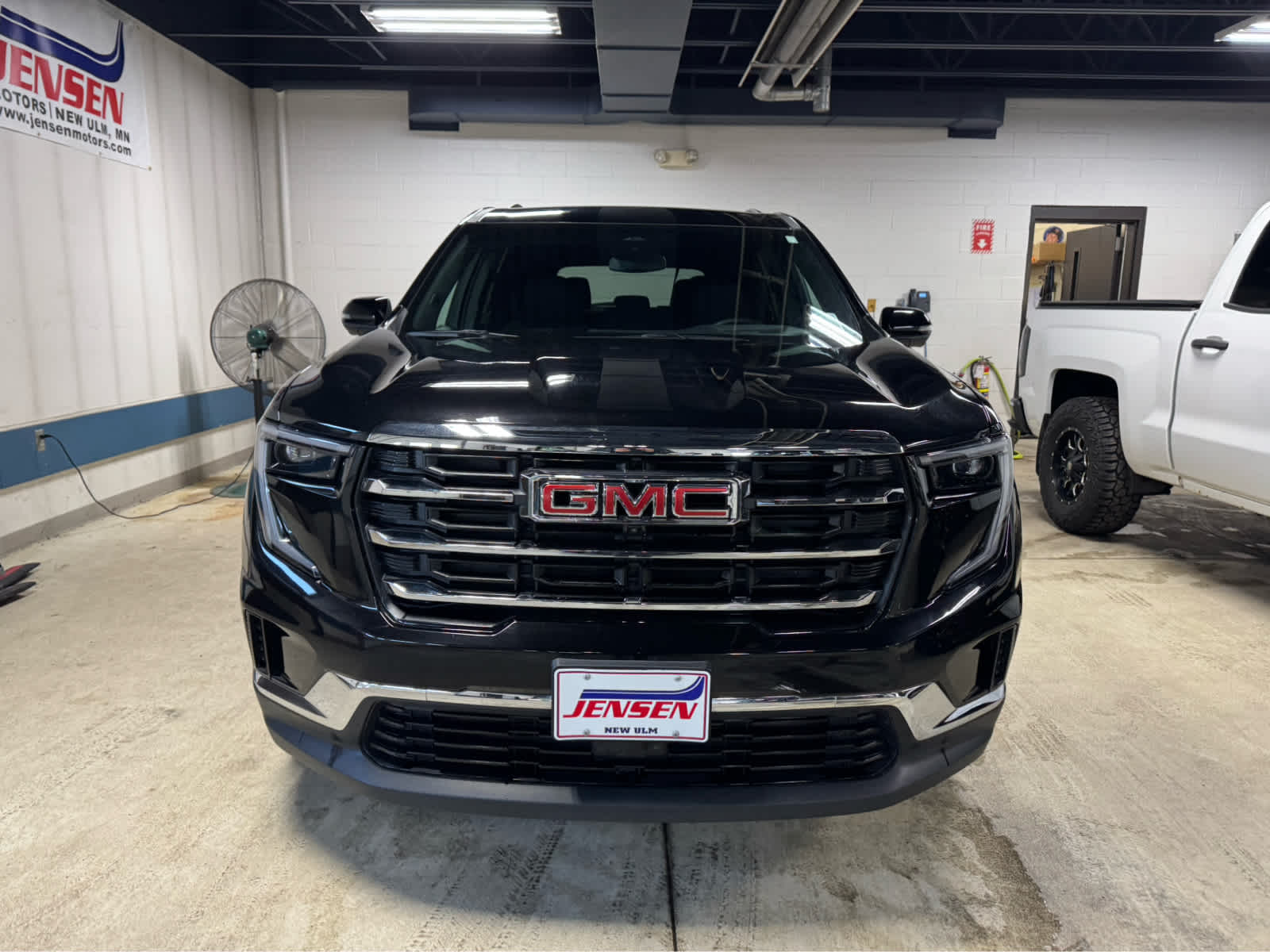 Certified 2025 GMC Acadia Elevation with VIN 1GKENNRS9SJ251111 for sale in New Ulm, Minnesota