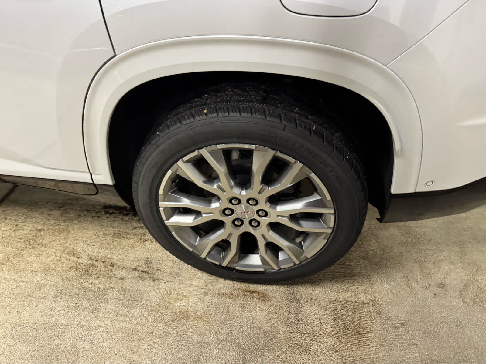 2025 GMC Acadia Denali