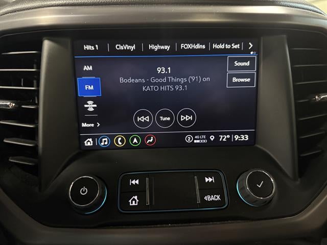 2023 GMC Acadia AT4