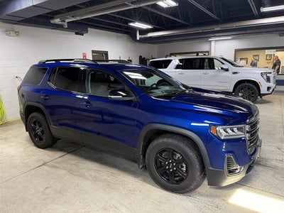 2023 GMC Acadia AT4