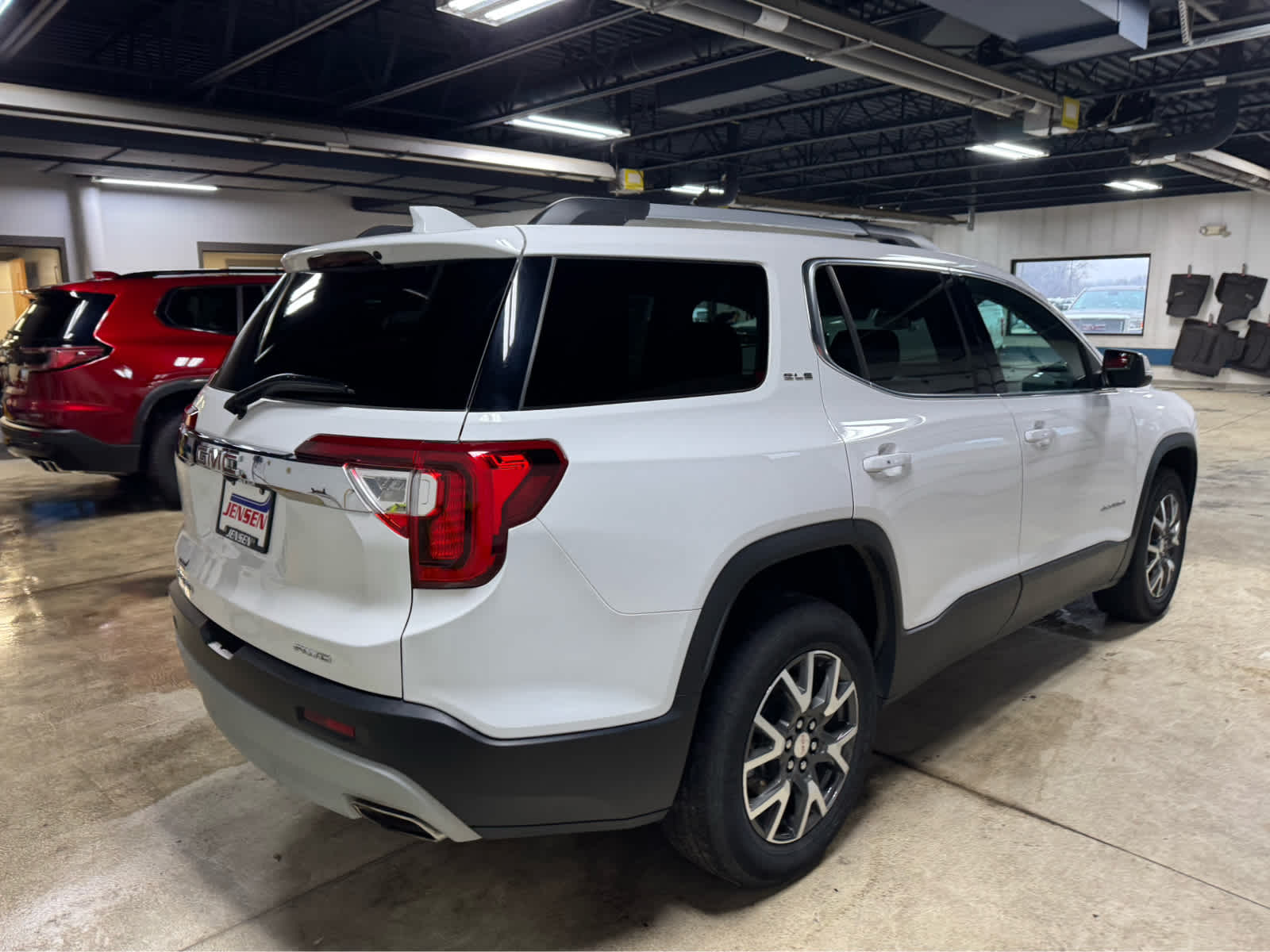 2023 GMC Acadia SLE