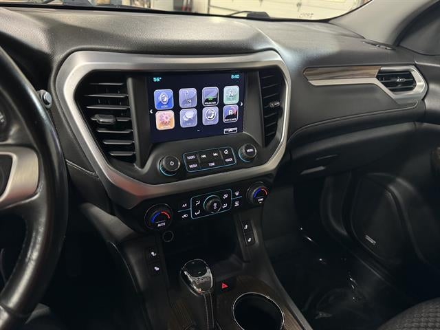 2017 GMC Acadia SLE