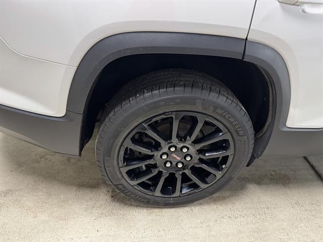 2017 GMC Acadia SLE