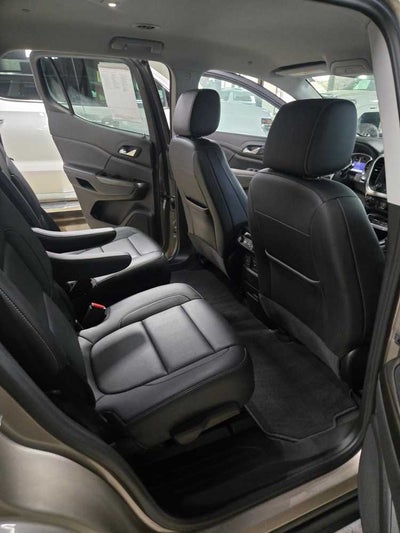 2022 GMC Acadia SLT