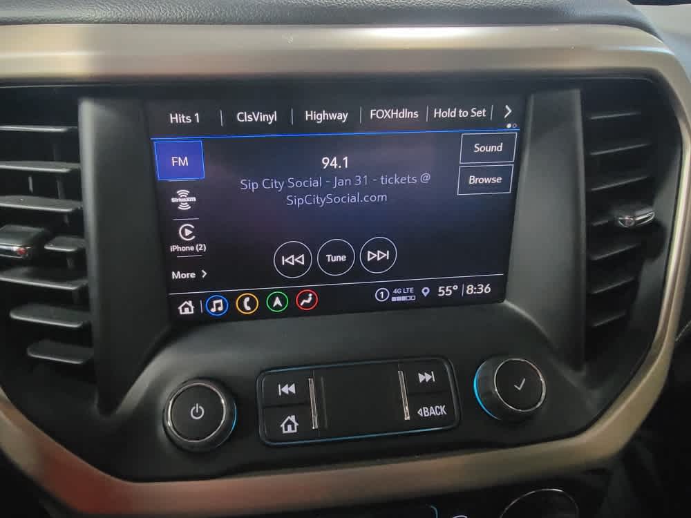 2023 GMC Acadia Denali