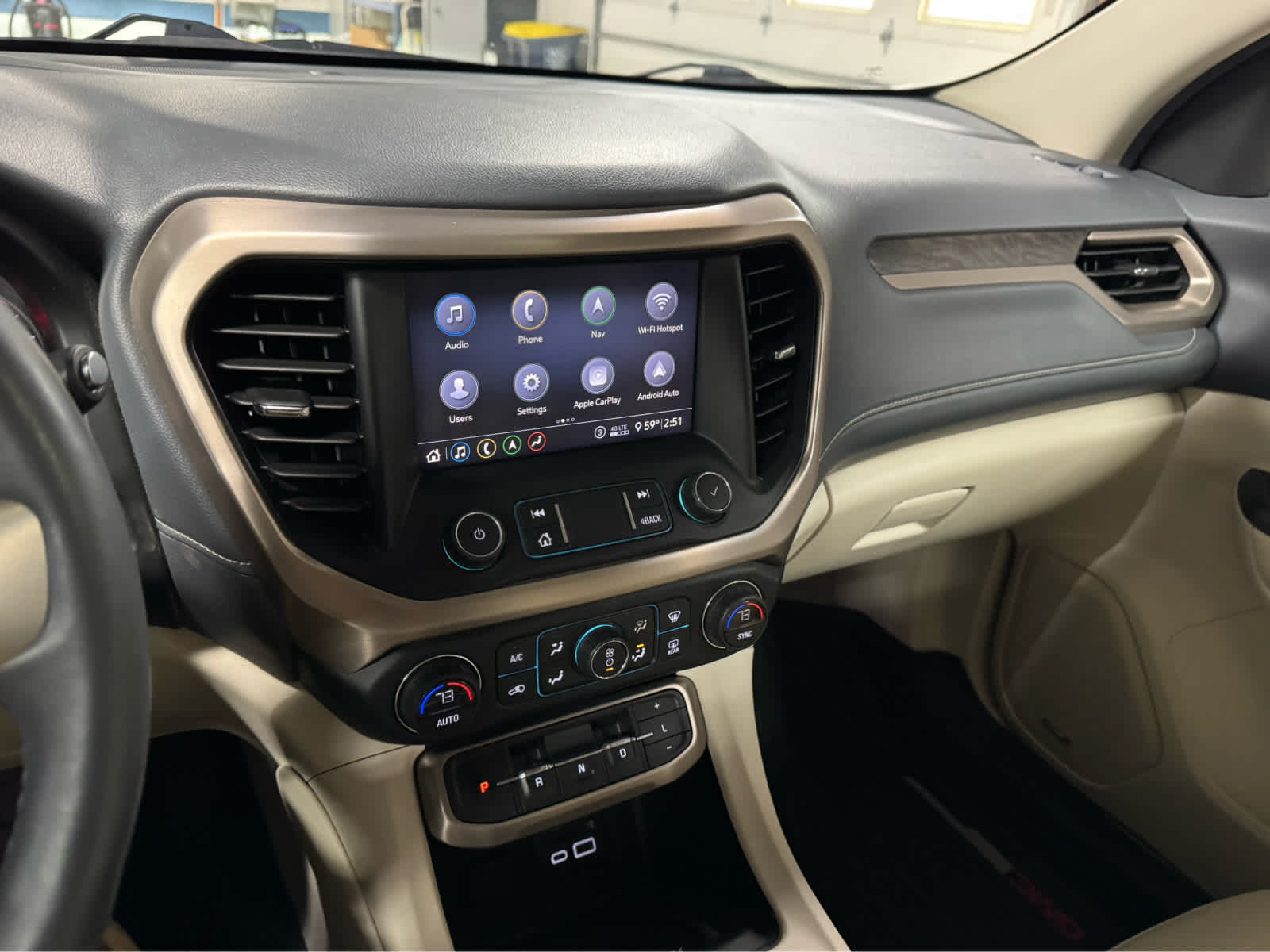 2020 GMC Acadia Denali