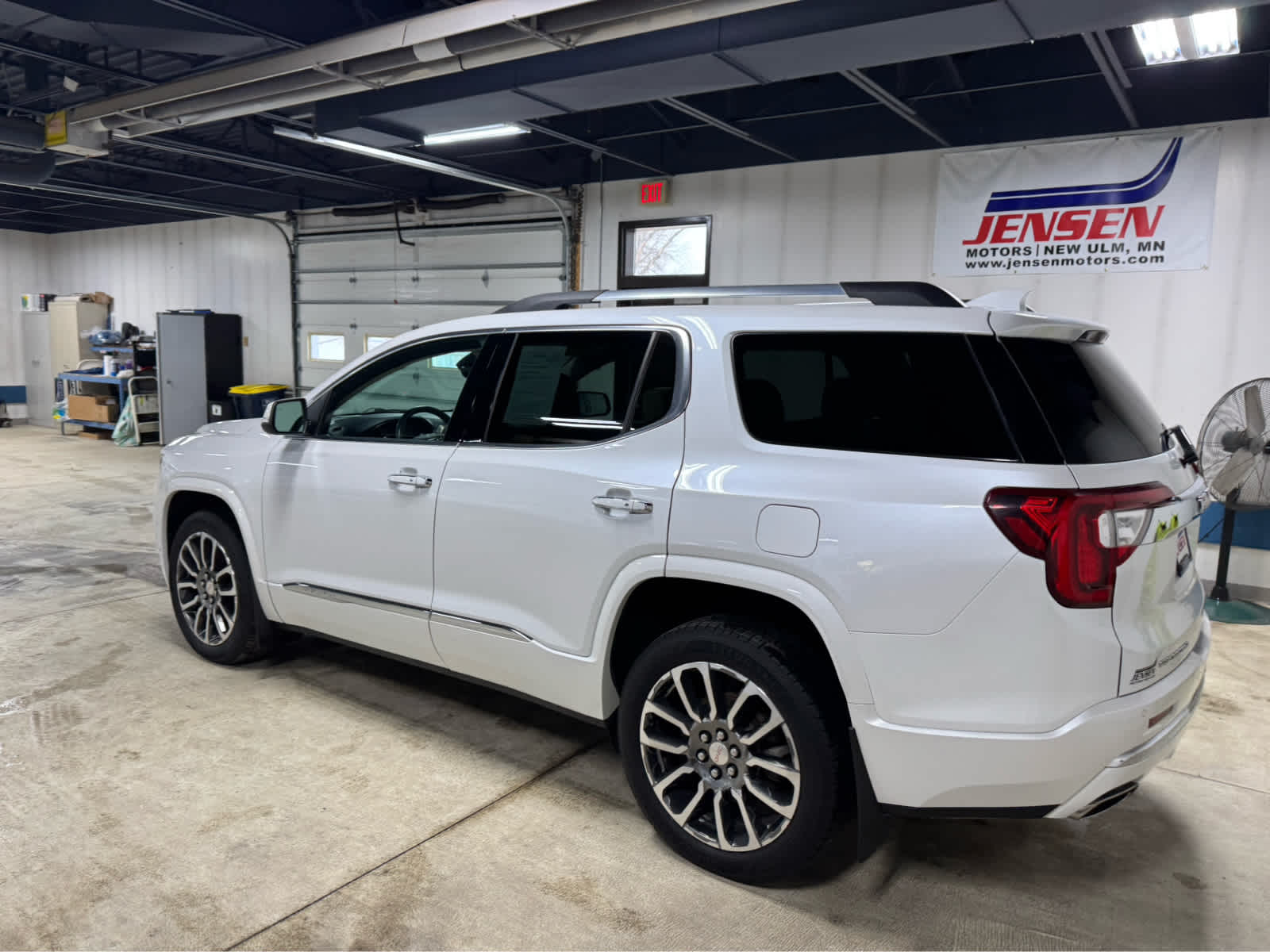 2020 GMC Acadia Denali