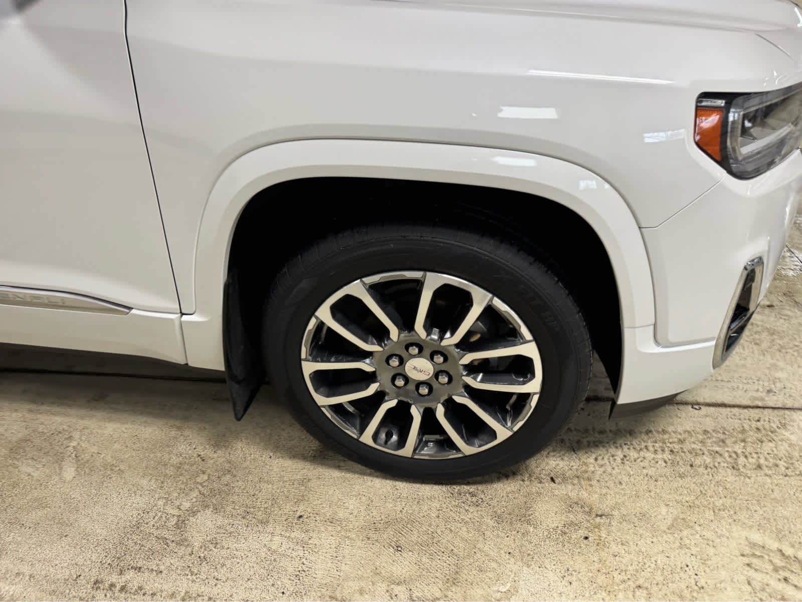 2020 GMC Acadia Denali