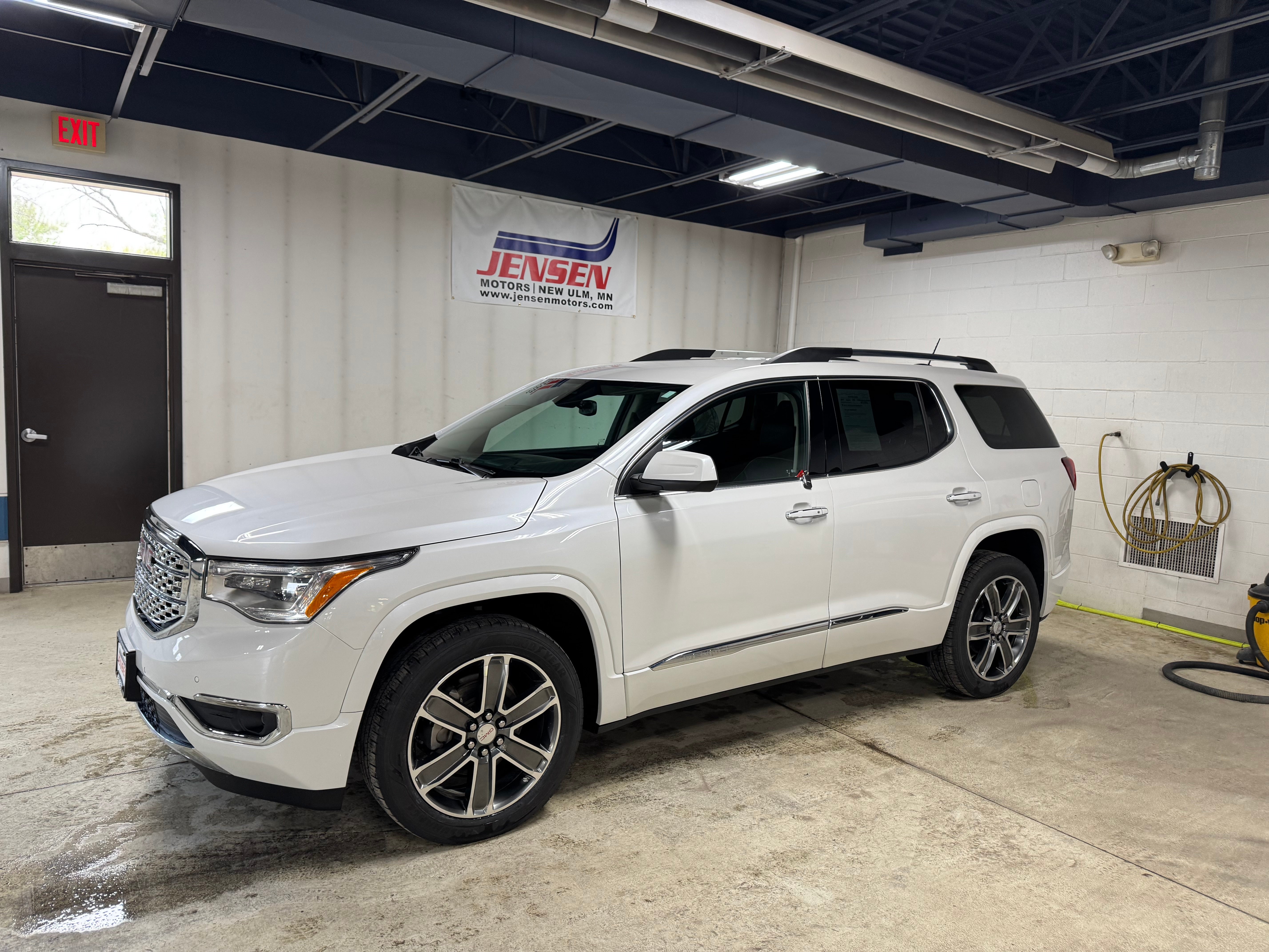 2018 GMC Acadia Denali AWD's photo