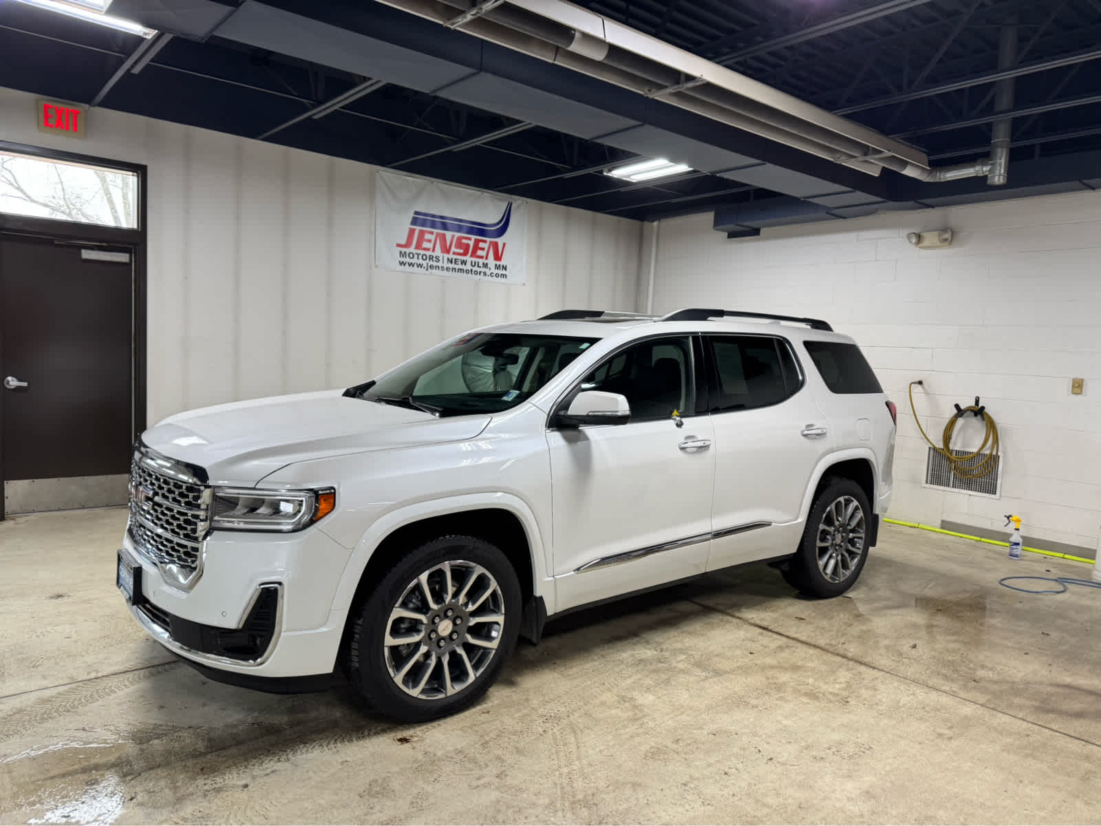 2022 GMC Acadia Denali