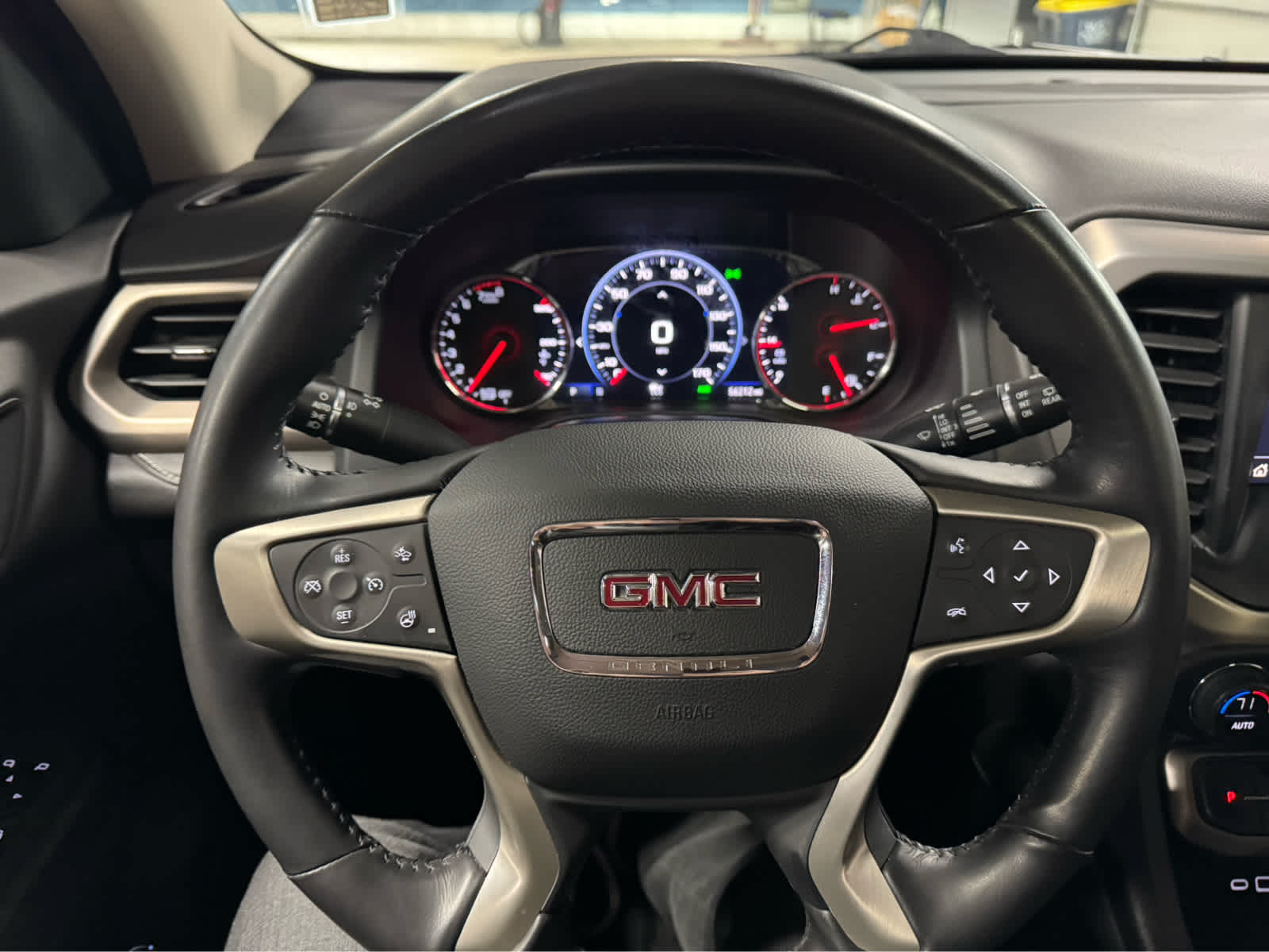 2022 GMC Acadia Denali