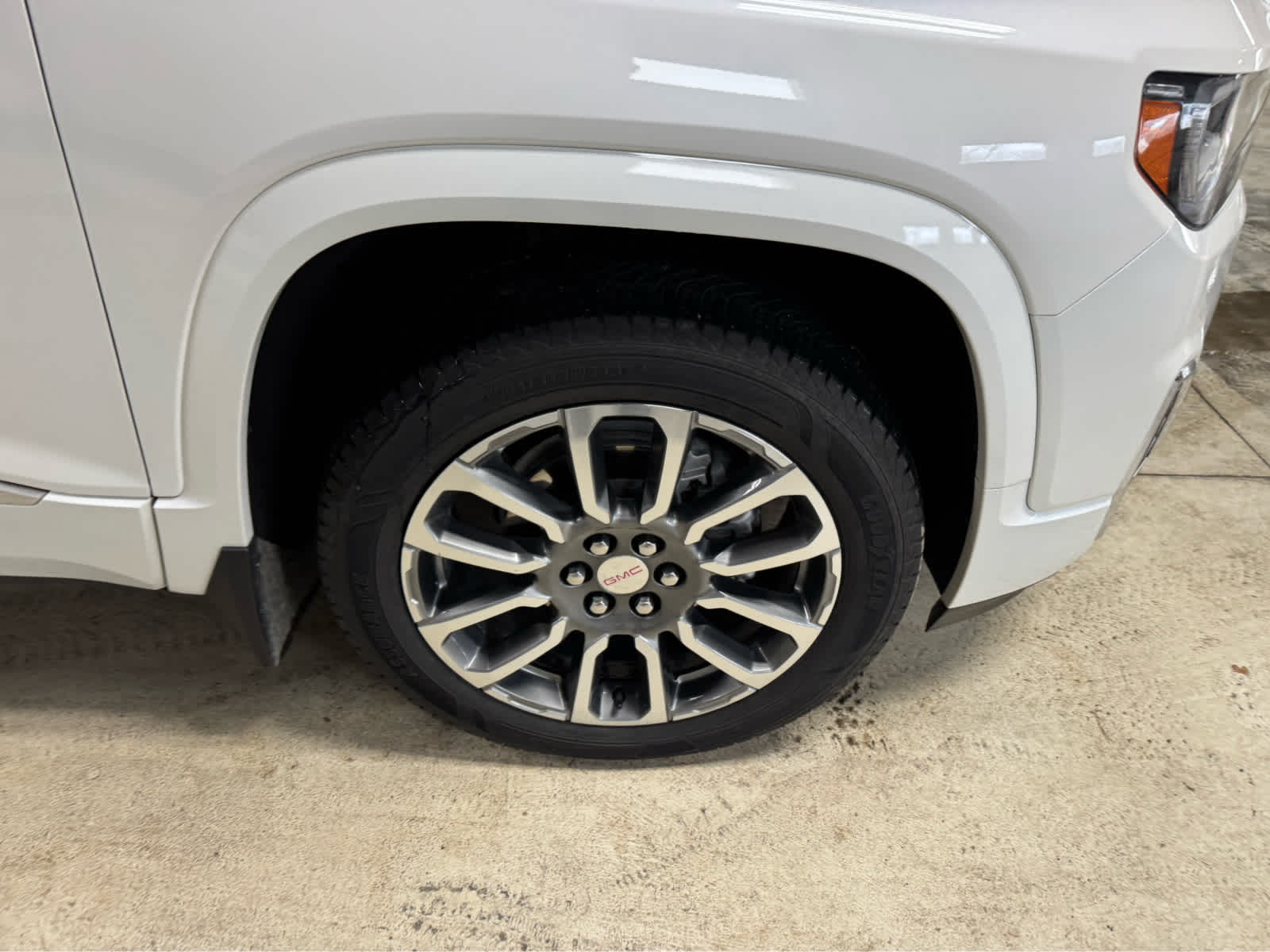 2022 GMC Acadia Denali