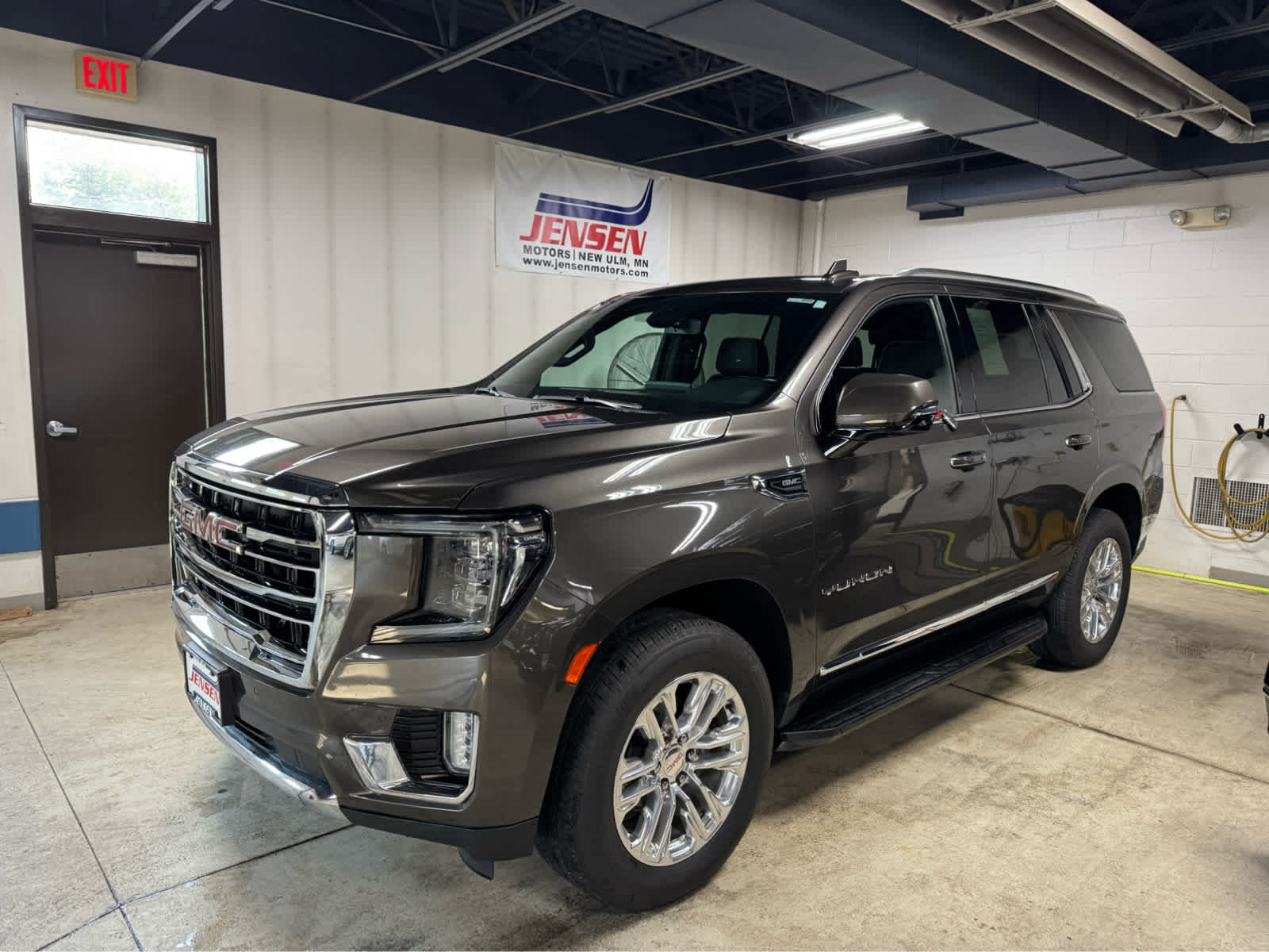 2021 GMC Yukon SLT