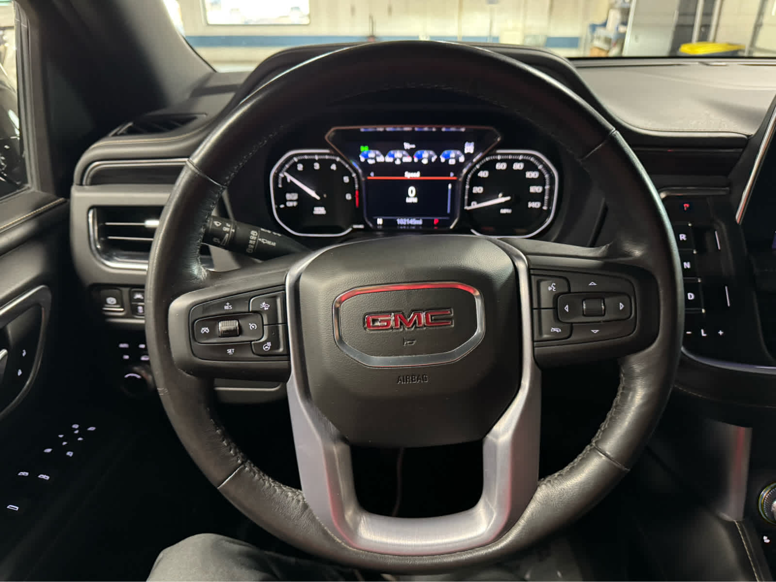 2021 GMC Yukon SLT