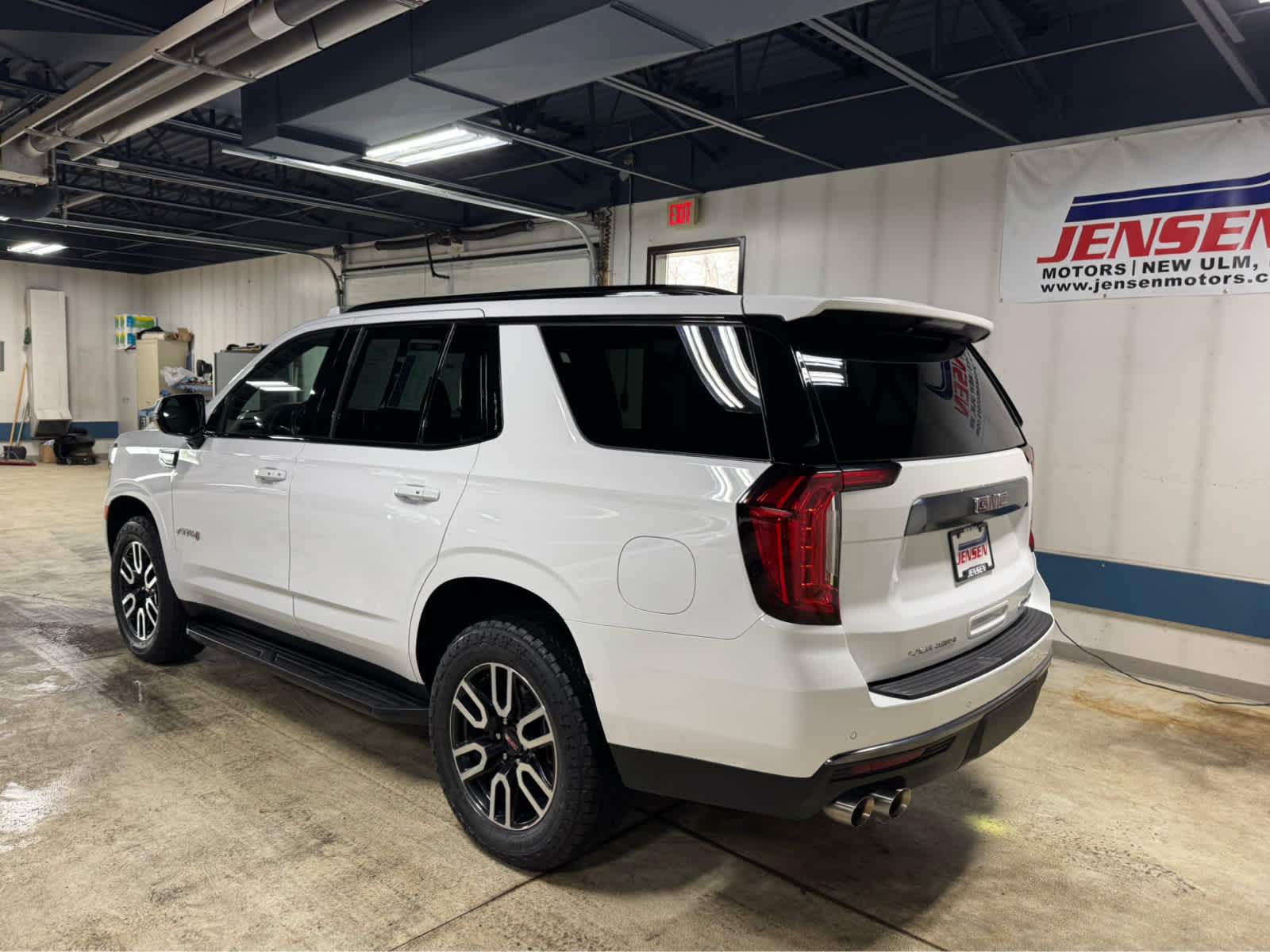 2022 GMC Yukon AT4