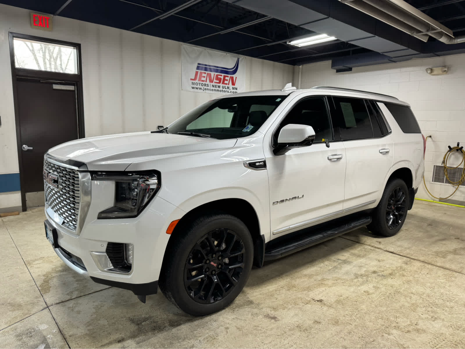 2024 GMC Yukon Denali
