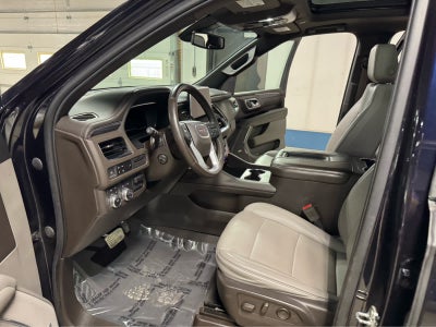 2022 GMC Yukon XL SLT