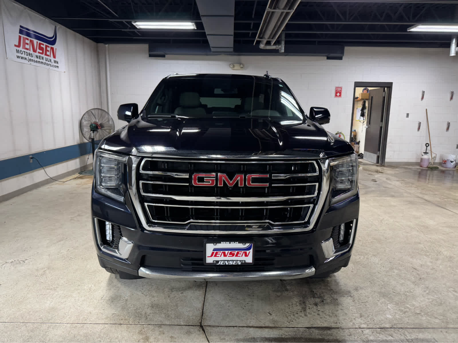 2022 GMC Yukon XL SLT
