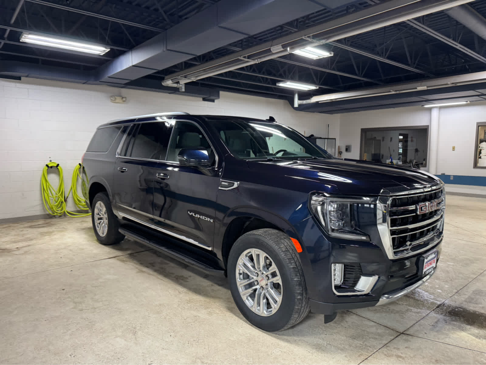 2022 GMC Yukon XL SLT