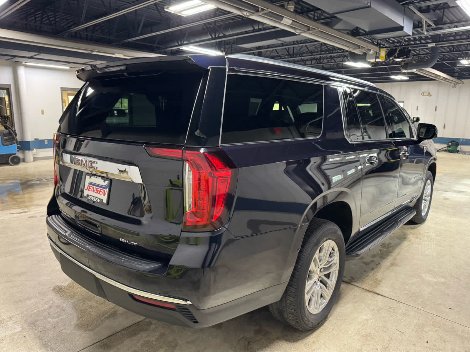 2022 GMC Yukon XL SLT