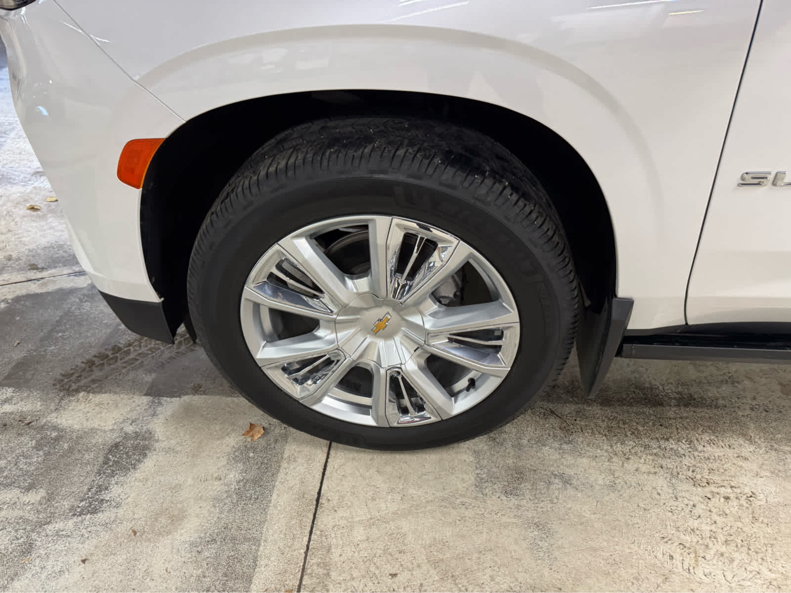 2023 Chevrolet Suburban High Country