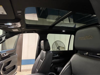 2023 Chevrolet Suburban High Country