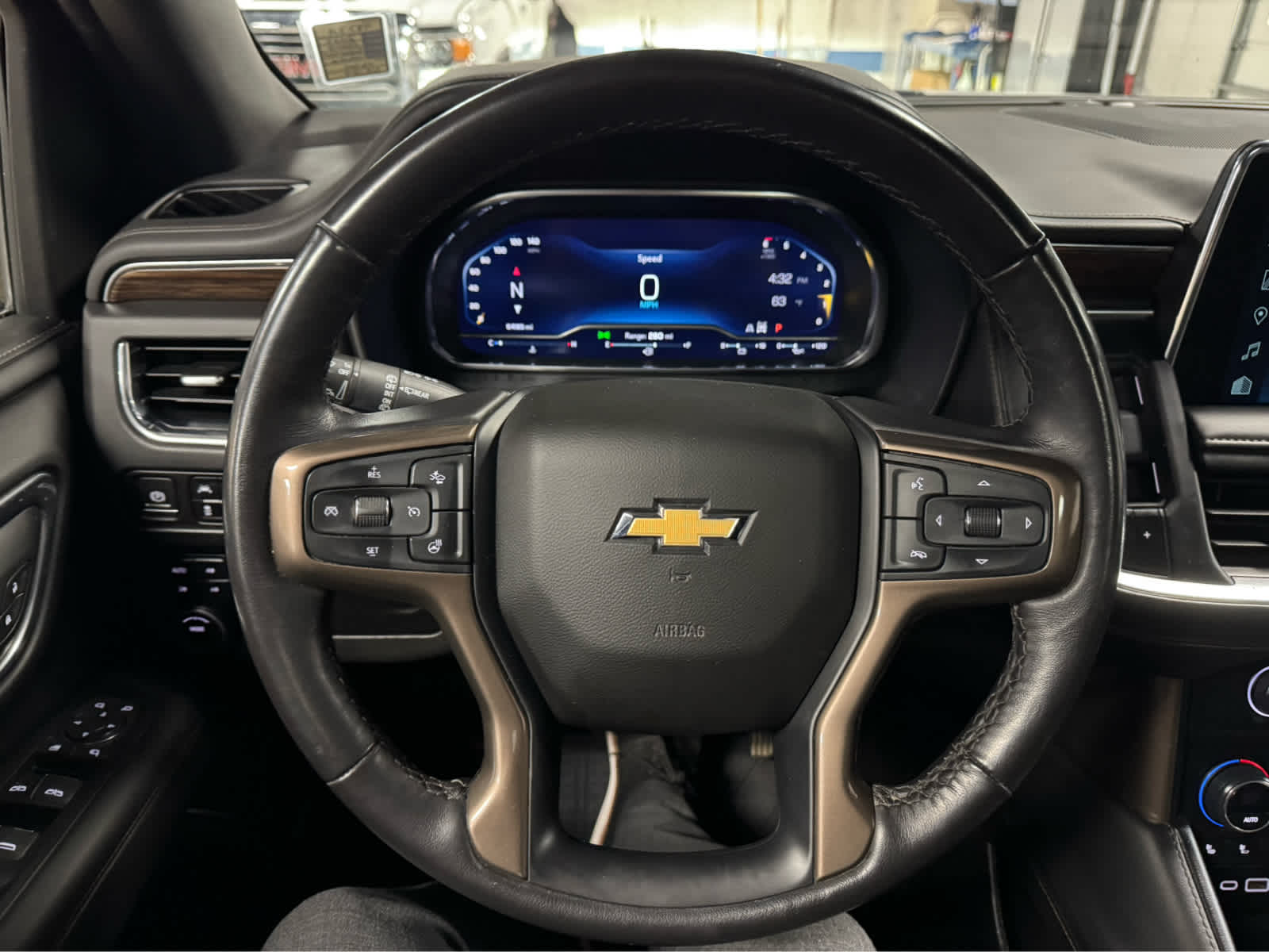 2023 Chevrolet Suburban High Country