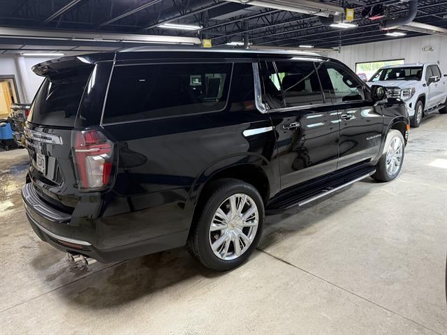 2023 Chevrolet Suburban High Country