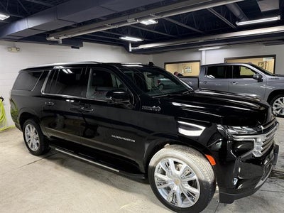 2023 Chevrolet Suburban High Country