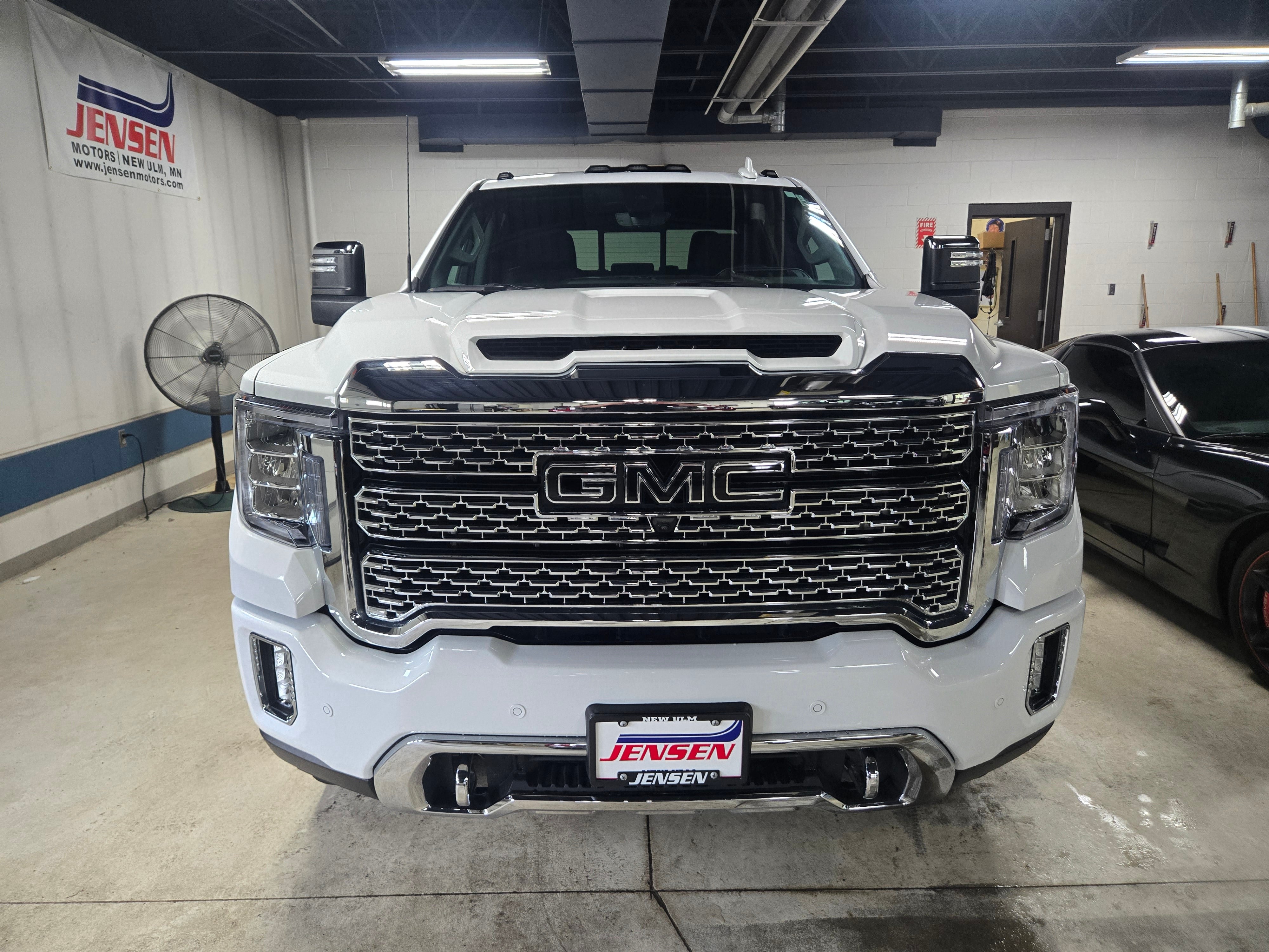 Used 2022 GMC Sierra 3500 Denali HD Denali with VIN 1GT49WEY0NF171764 for sale in New Ulm, Minnesota