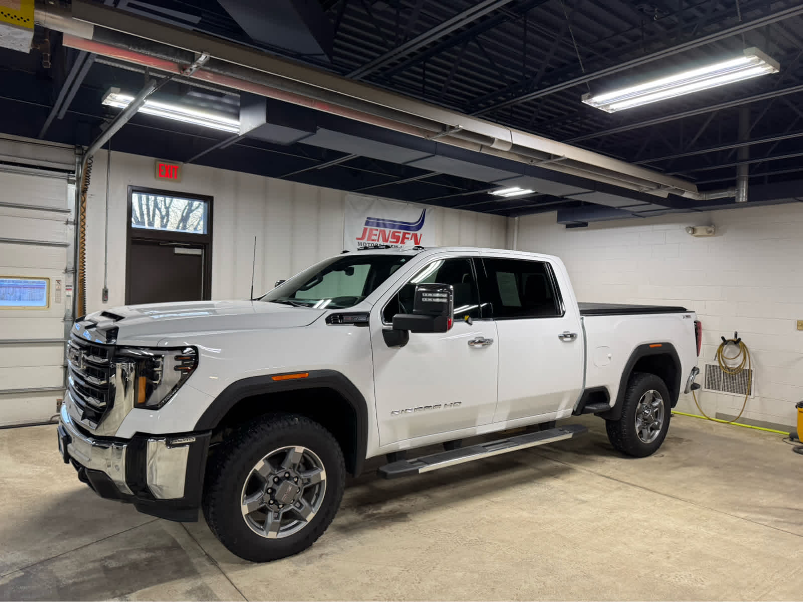 2025 GMC Sierra 3500 HD SLT