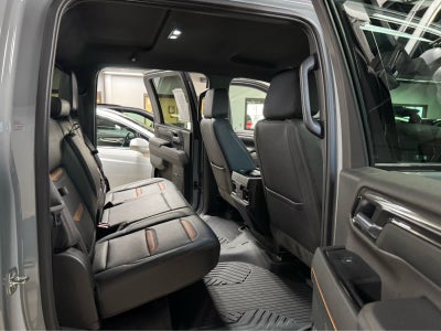 2025 GMC Sierra 3500 HD AT4