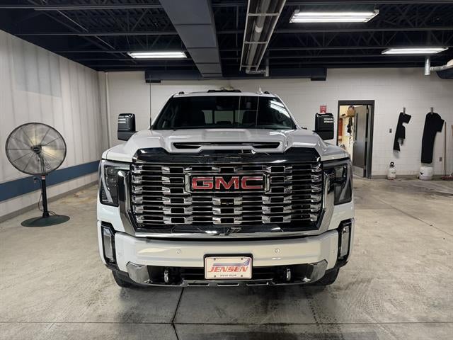 2025 GMC Sierra 3500 HD Denali