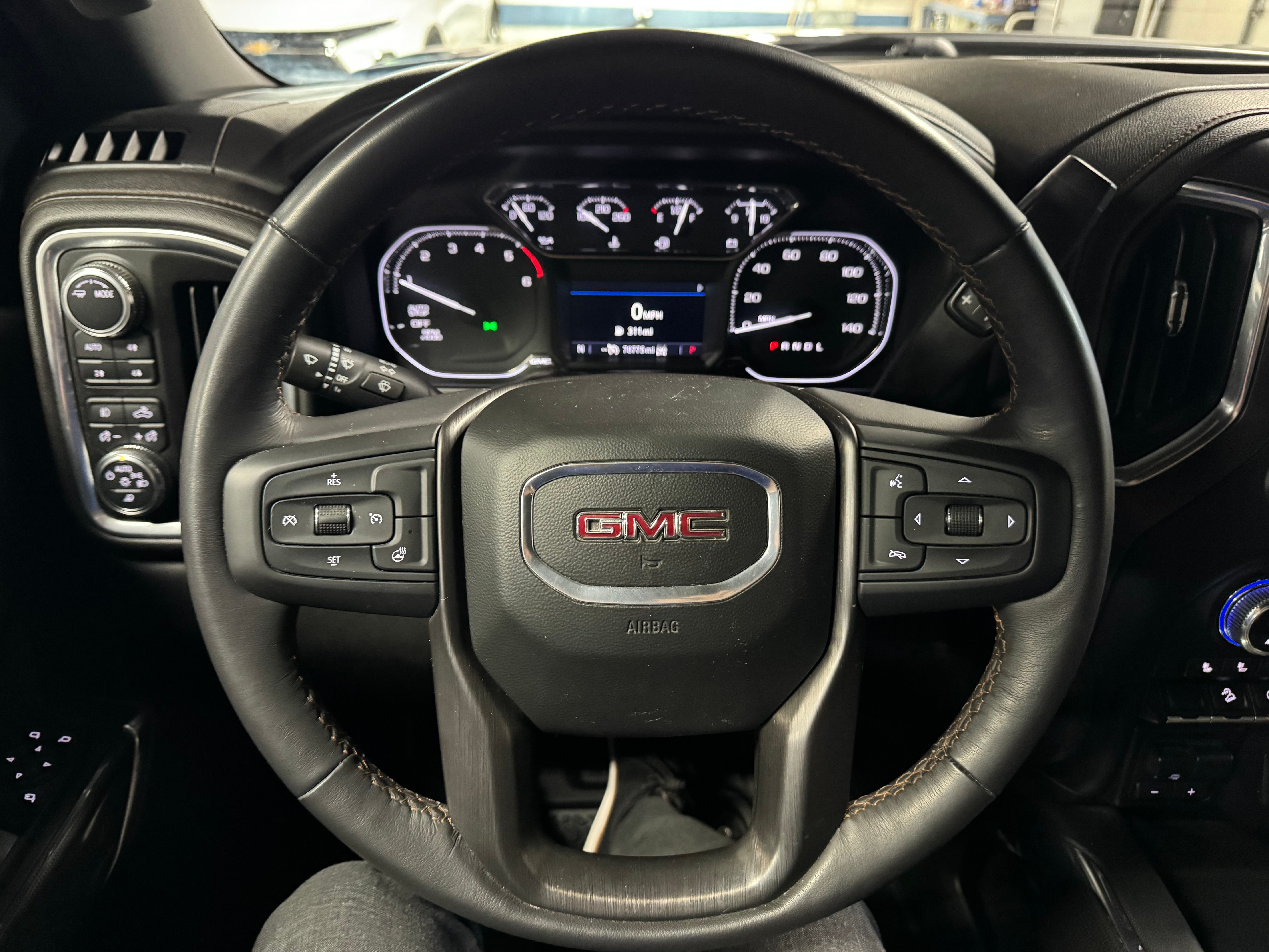 2022 GMC Sierra 1500 Limited AT4