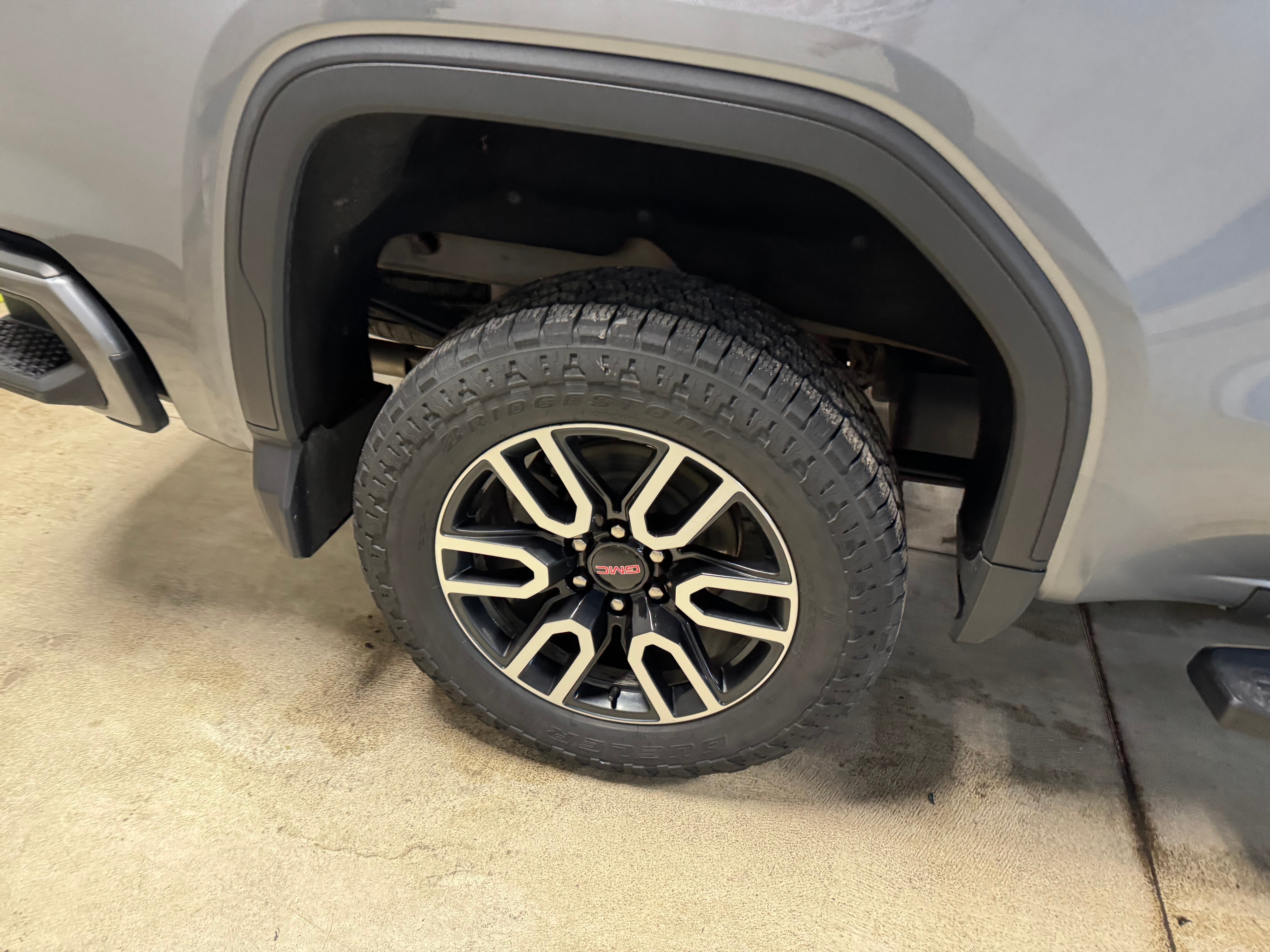 2022 GMC Sierra 1500 Limited AT4