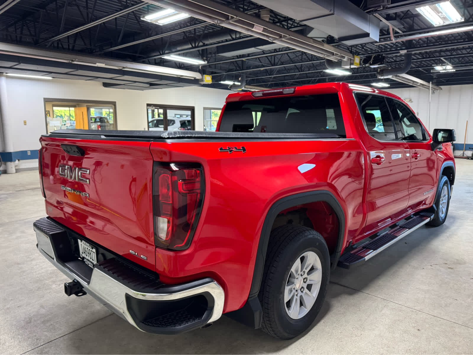 2024 GMC Sierra 1500 SLE