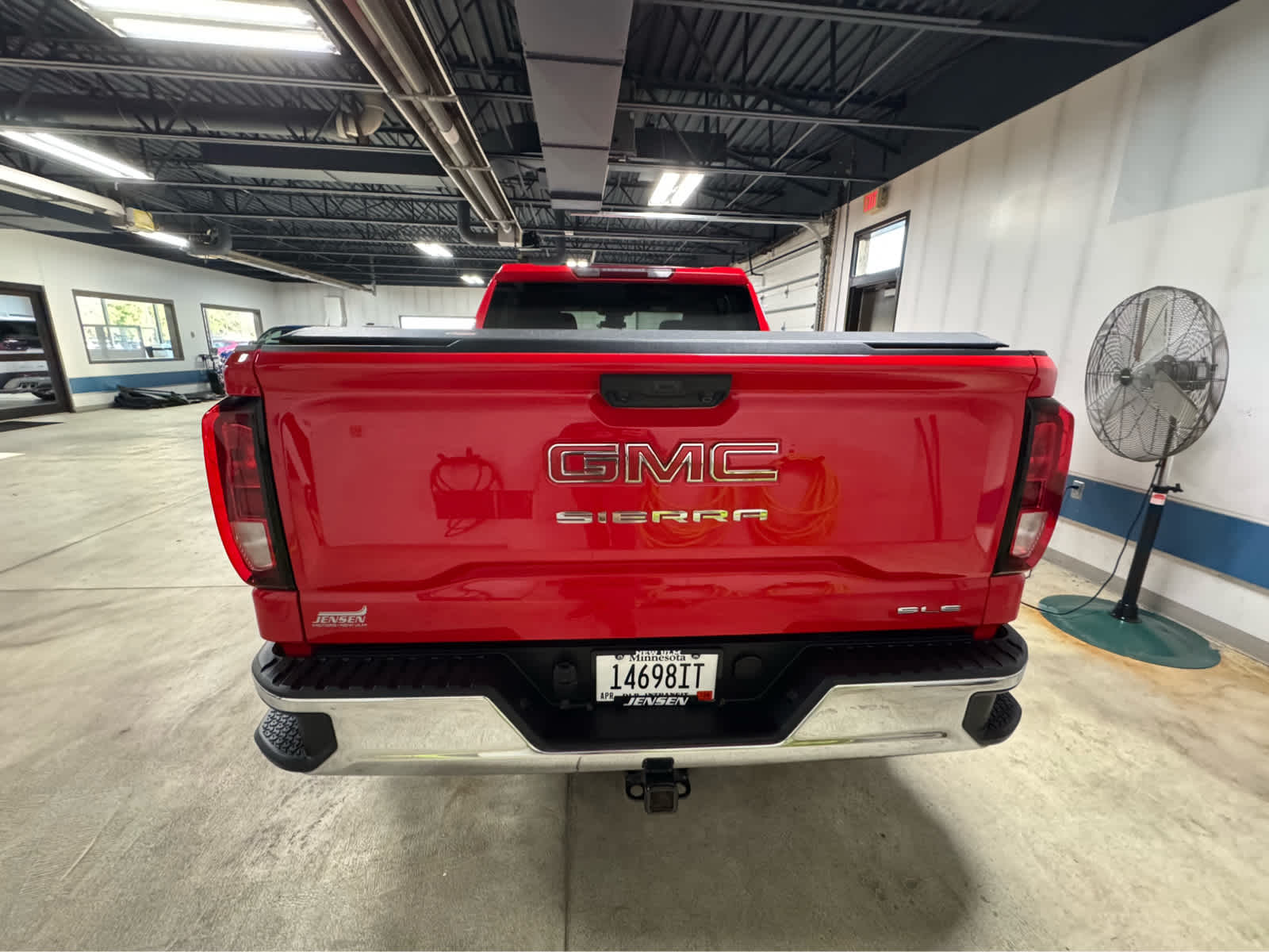 2024 GMC Sierra 1500 SLE