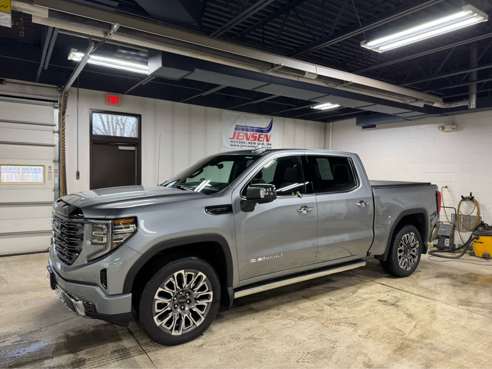 2025 GMC Sierra 1500 Denali Ultimate