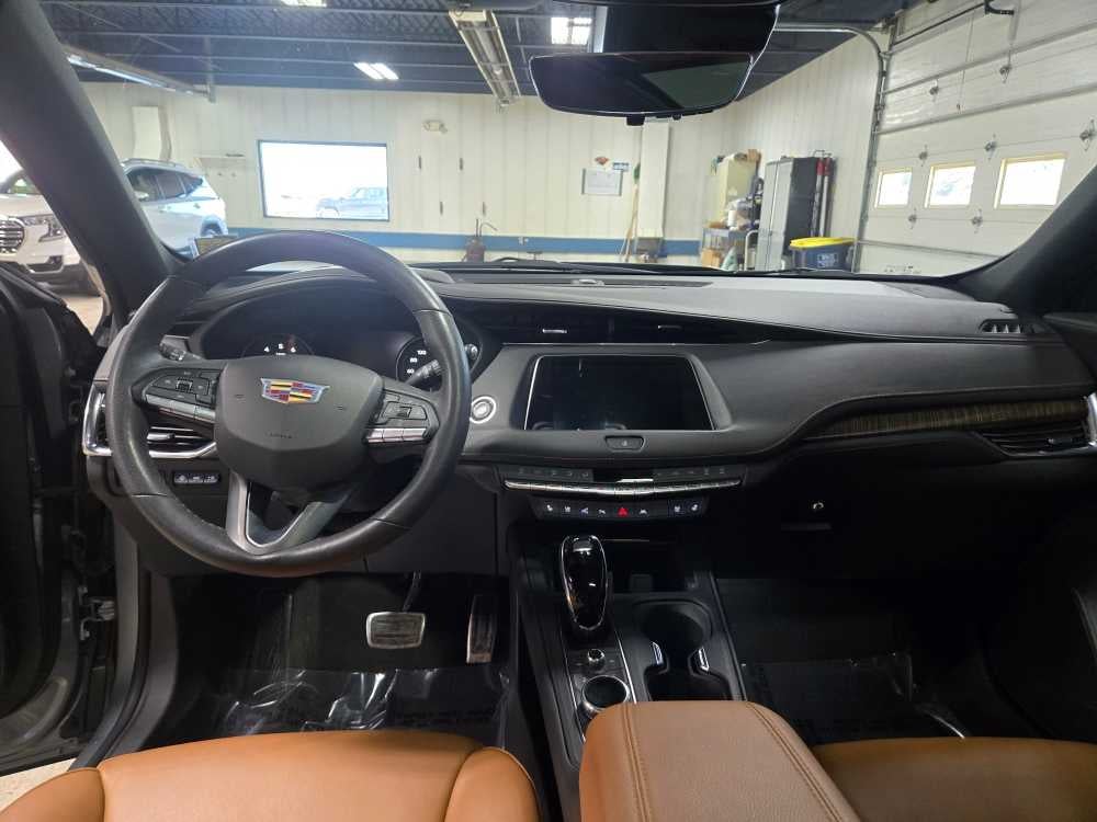 2023 Cadillac XT4 Sport