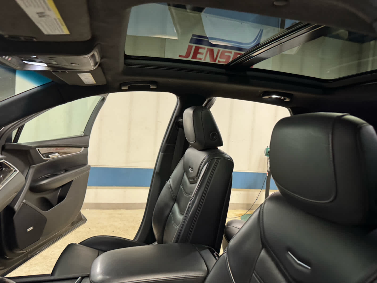 2017 Cadillac XT5 Platinum AWD