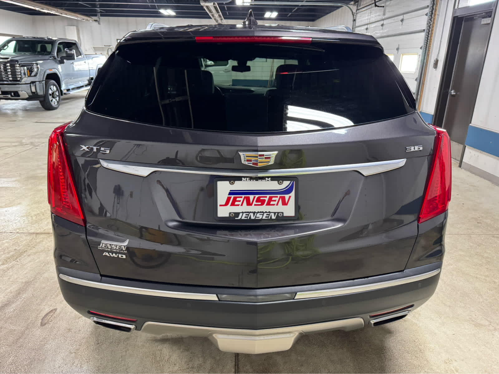 2017 Cadillac XT5 Platinum AWD