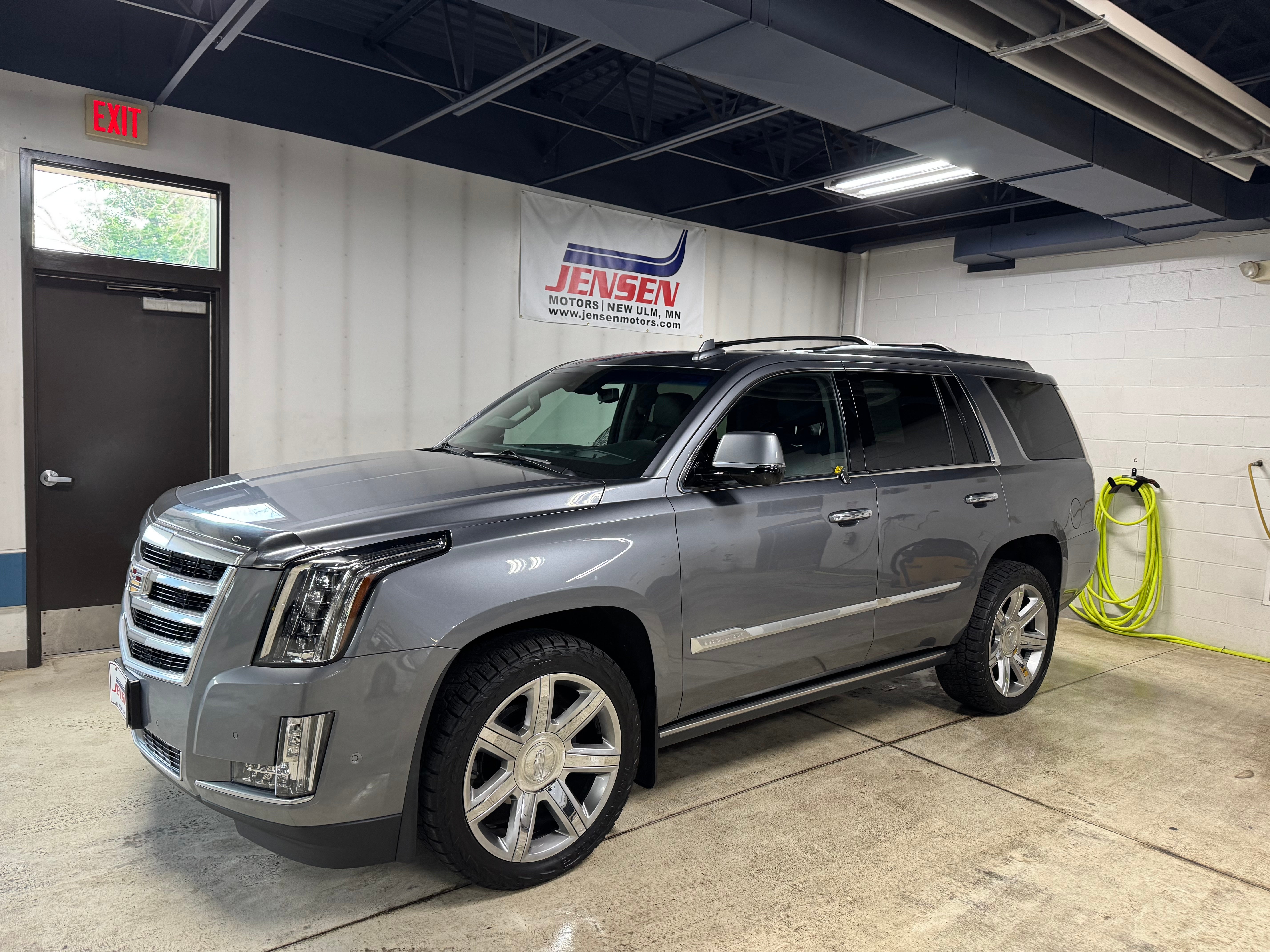 2019 Cadillac Escalade AWD Premium Luxury's photo